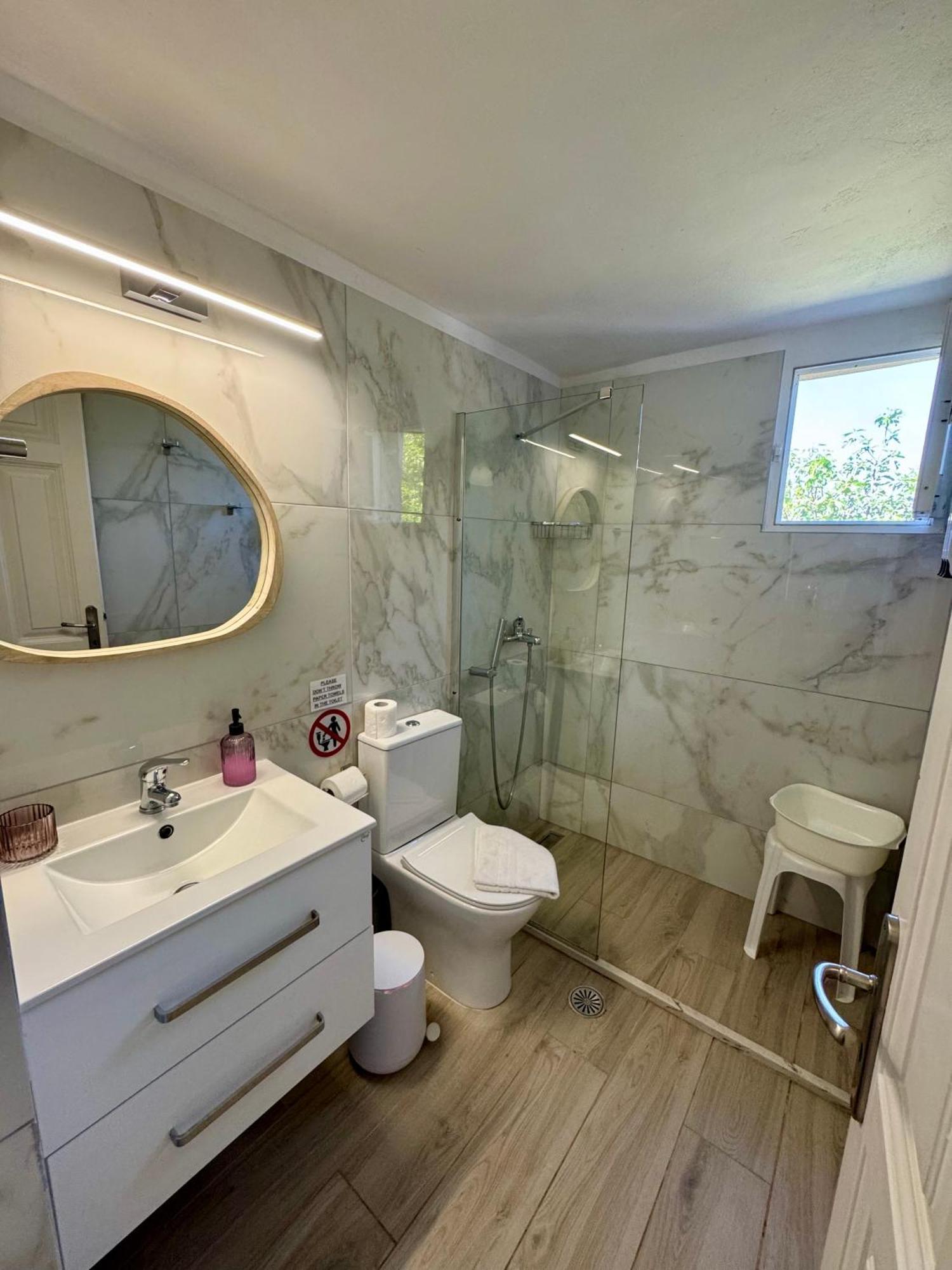 Sungate Villas Almiros Beach Екстер'єр фото